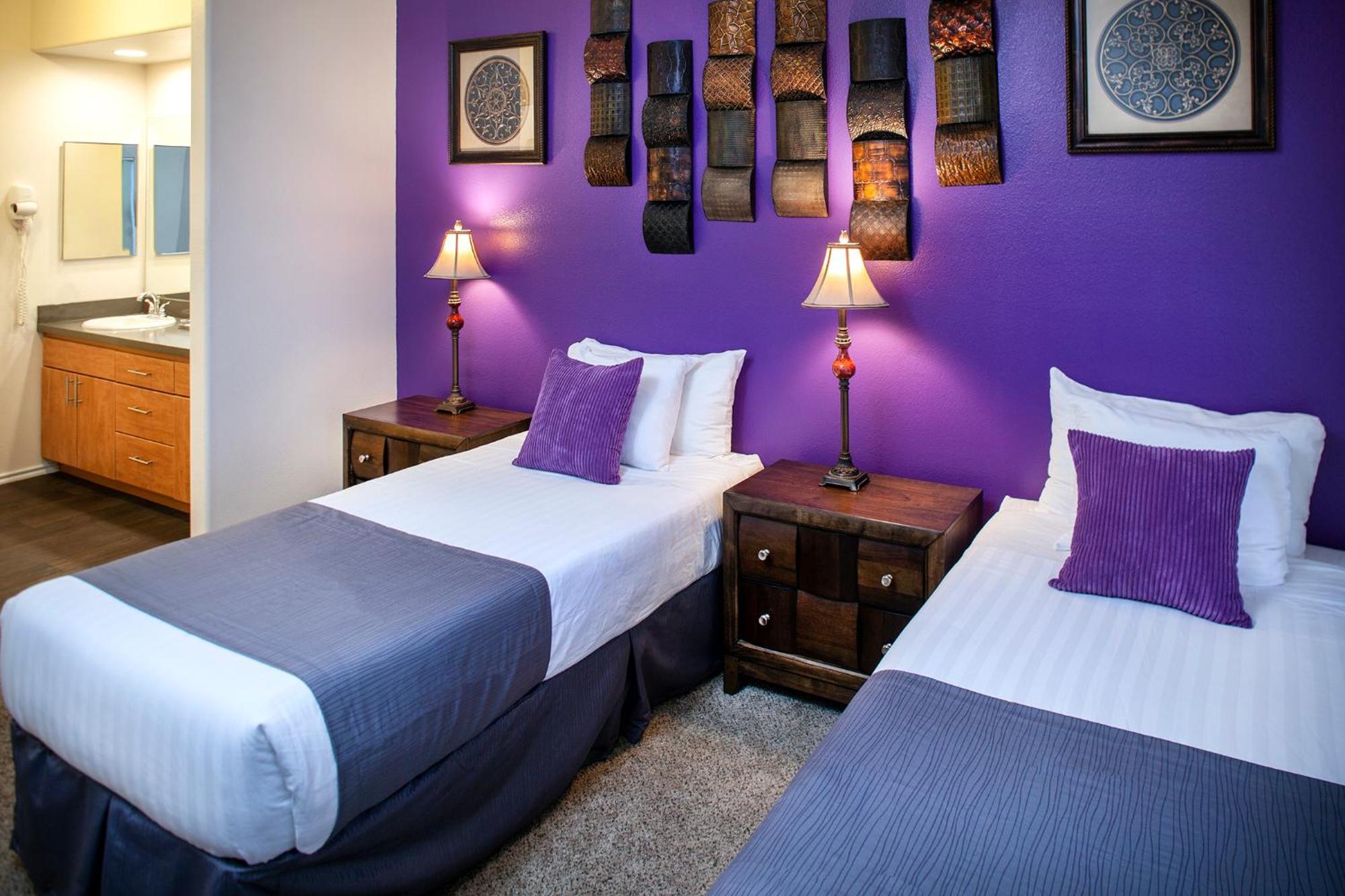 Luxury Condos By Meridian Condoresorts- Scottsdale Room photo